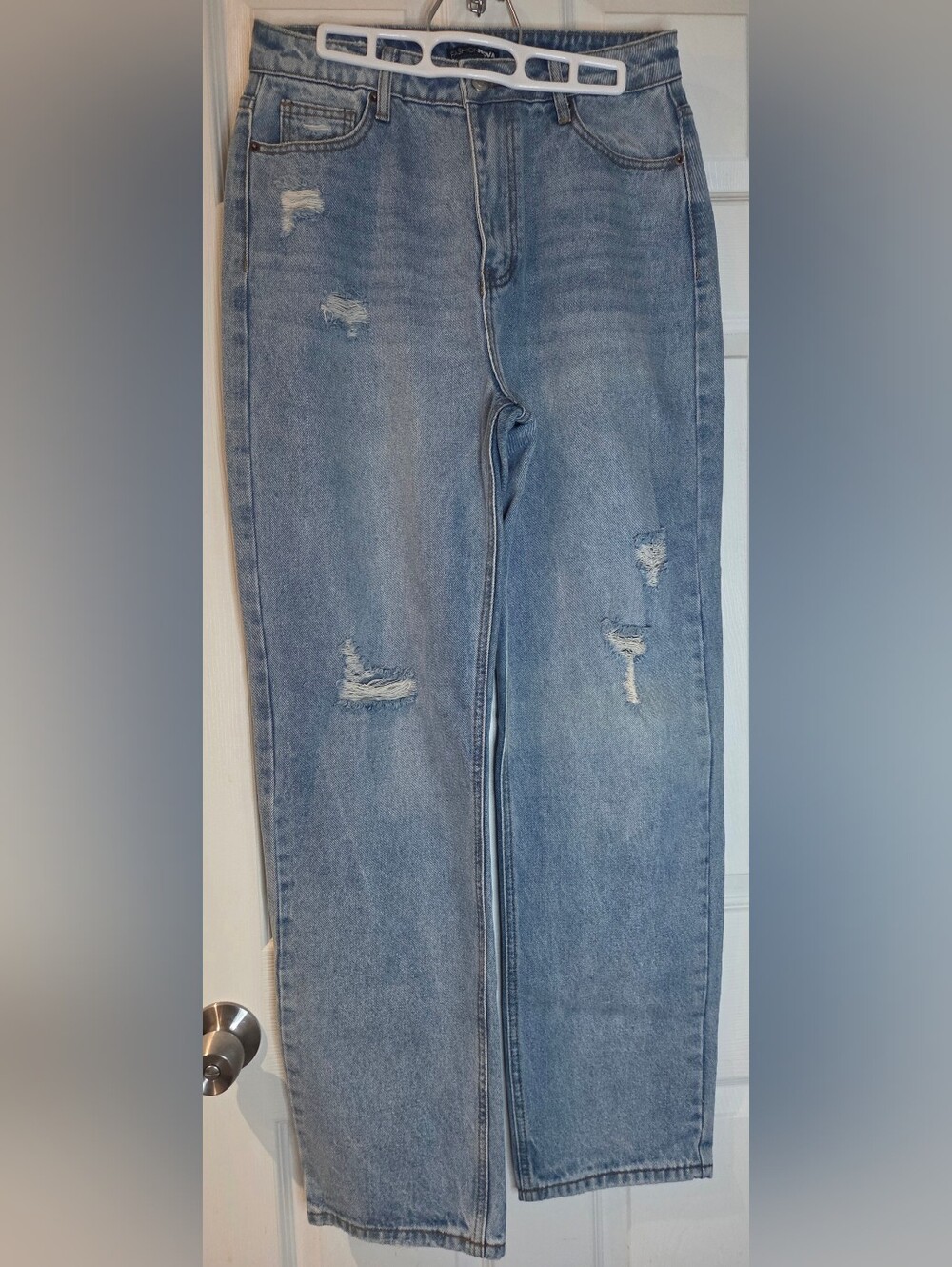 Fashion Nova Men's Light Blue Distressed Straight Jeans